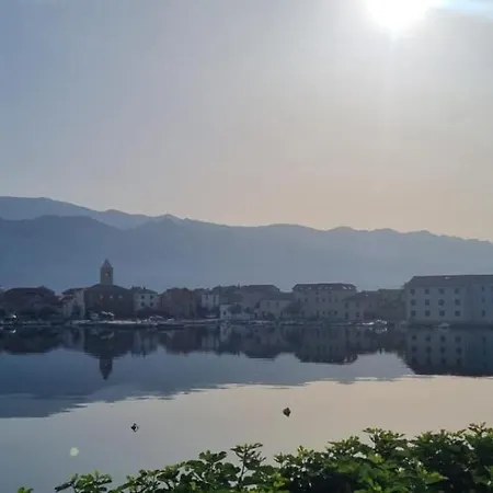 Pensión Sendi Villa Vinjerac